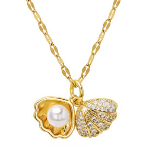 Seashell with Pearl Necklace