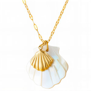 White & Gold Seashells Necklace