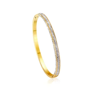 Sparkling bracelet with many small diamonds